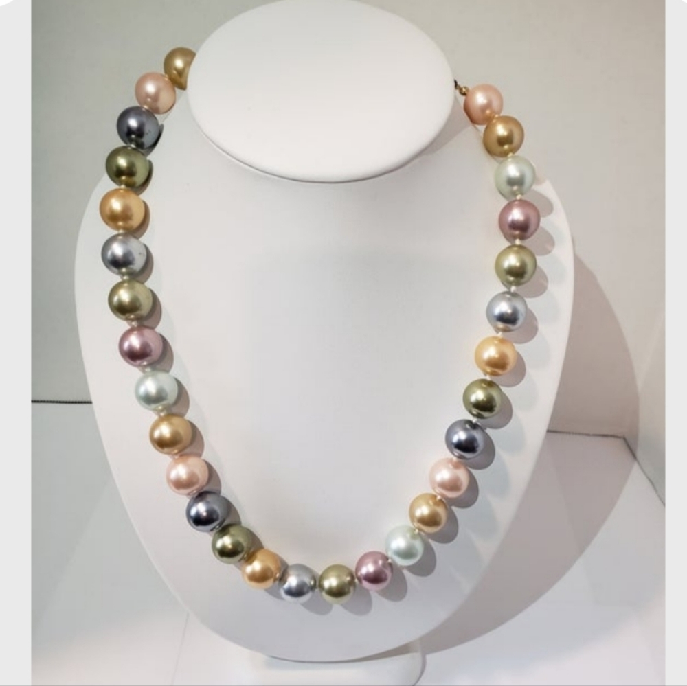 KJL Kenneth Jay Lane Timeless Pastel Multi-Color Large Pearl Necklace 18" 22"